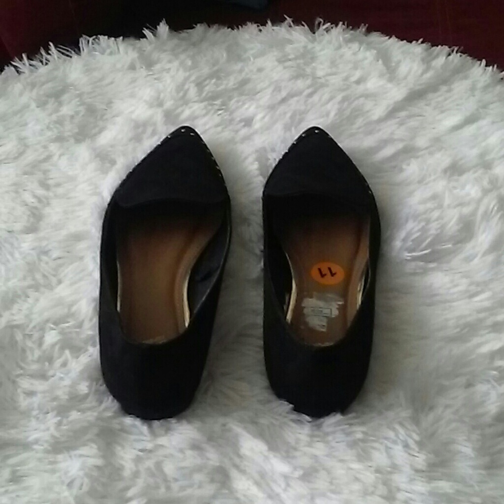 Women's black flats/loafers